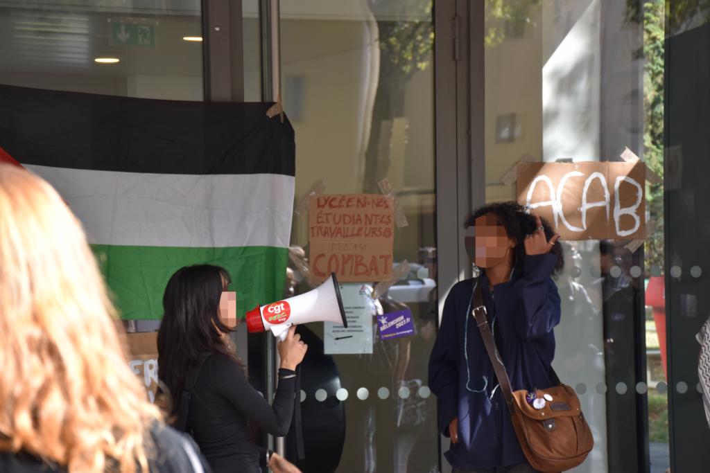 2026 high school student movement and blockades at école normale supérieure in paris — 01